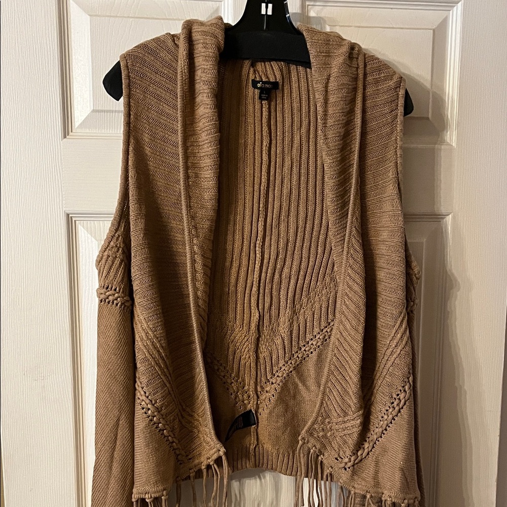 Ella Moss Tan Sweater Vest